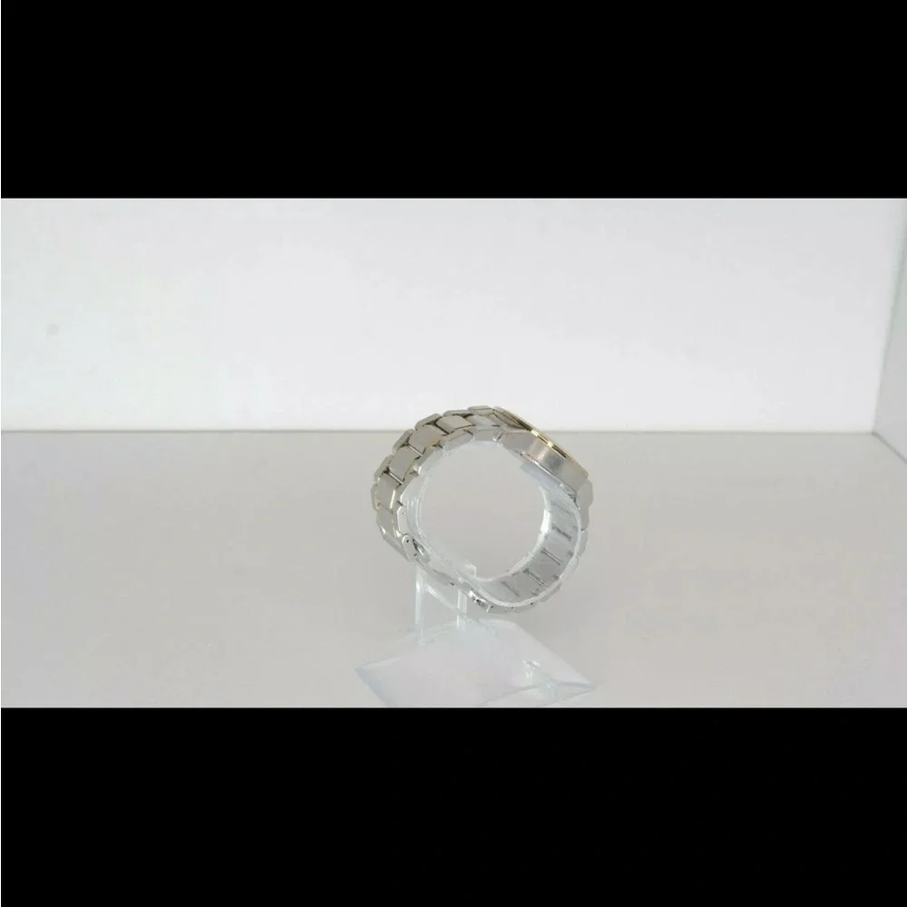 Burberry bu1374 Watch #129 new battery